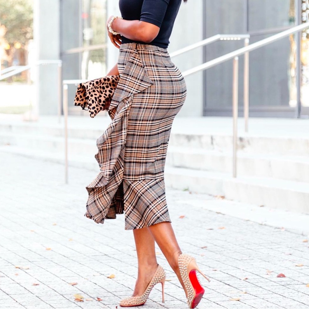 Leith Plaid Midi Skirt with Ruffle Detail